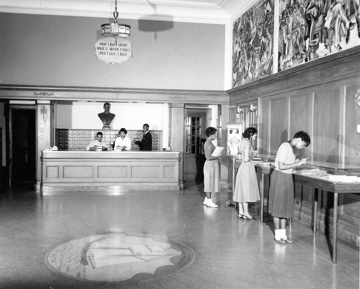 Students in the lobby of the library in 1956.